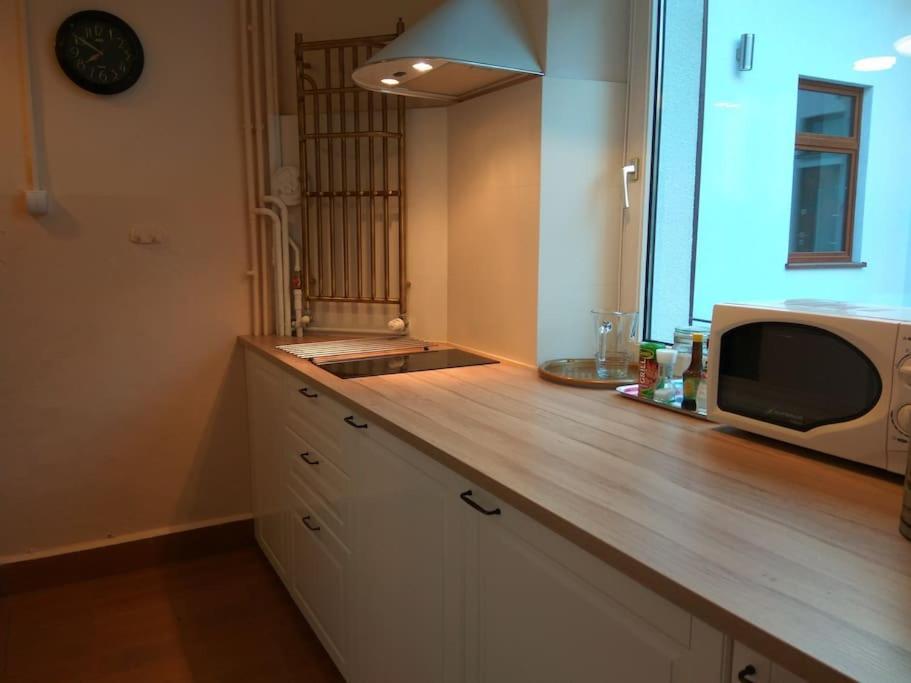Big Cosy Retro Apt, Free Parking, 15Min Oldtown & Kazimierz - By Homelike Krakau Buitenkant foto